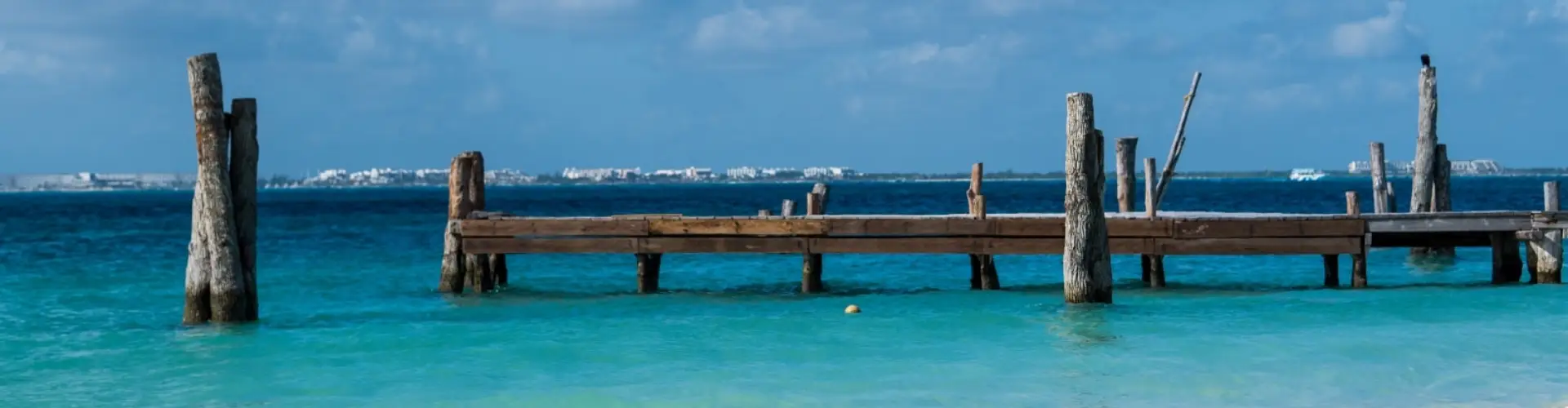 Playa libre de sargazo en Isla Mujeres